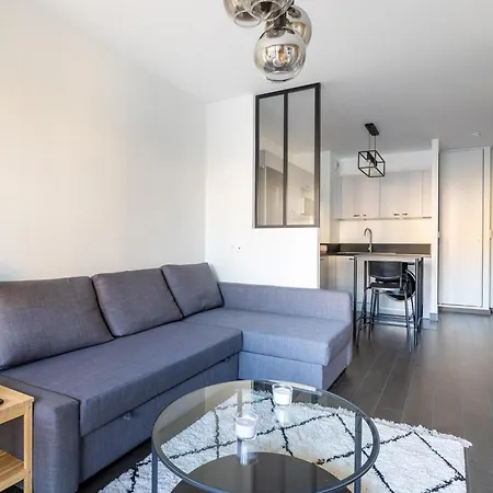 Proche De Paris דירה *